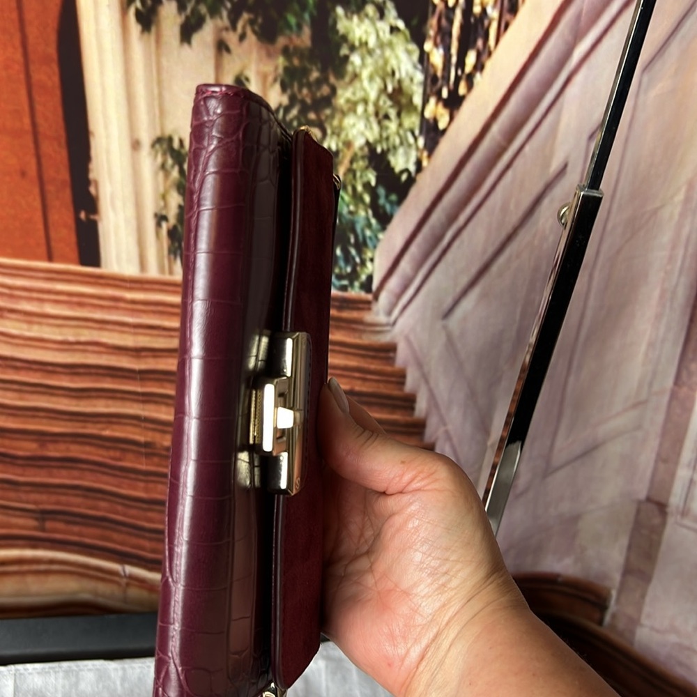 White House Black Market Elegant Burgundy Croc-Embossed Leather Suede crossbody - Picture 11 of 14